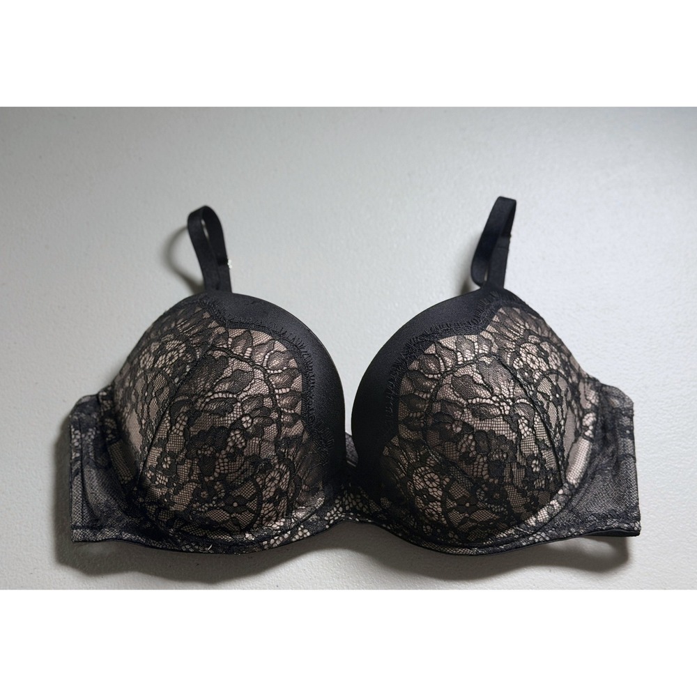 Victoria's Secret  Lightly Lined Very Sexy Bra Size 36D Black Nude Lace Coquette